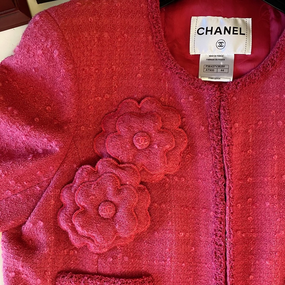 Authentic Classic Coco Chanel Jacket - Picture 6 of 16